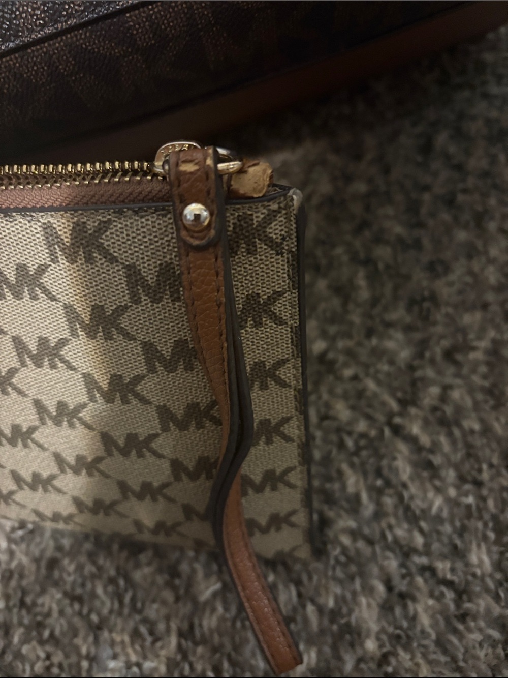 Michael Kors Brown Logo Tote with Tan Trim and Matching Wristlet - Picture 8 of 11